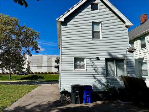 2023 W 106th Street Cleveland OH 44102