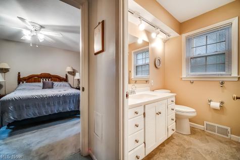 2695 Gibson Drive Rocky River OH 44116