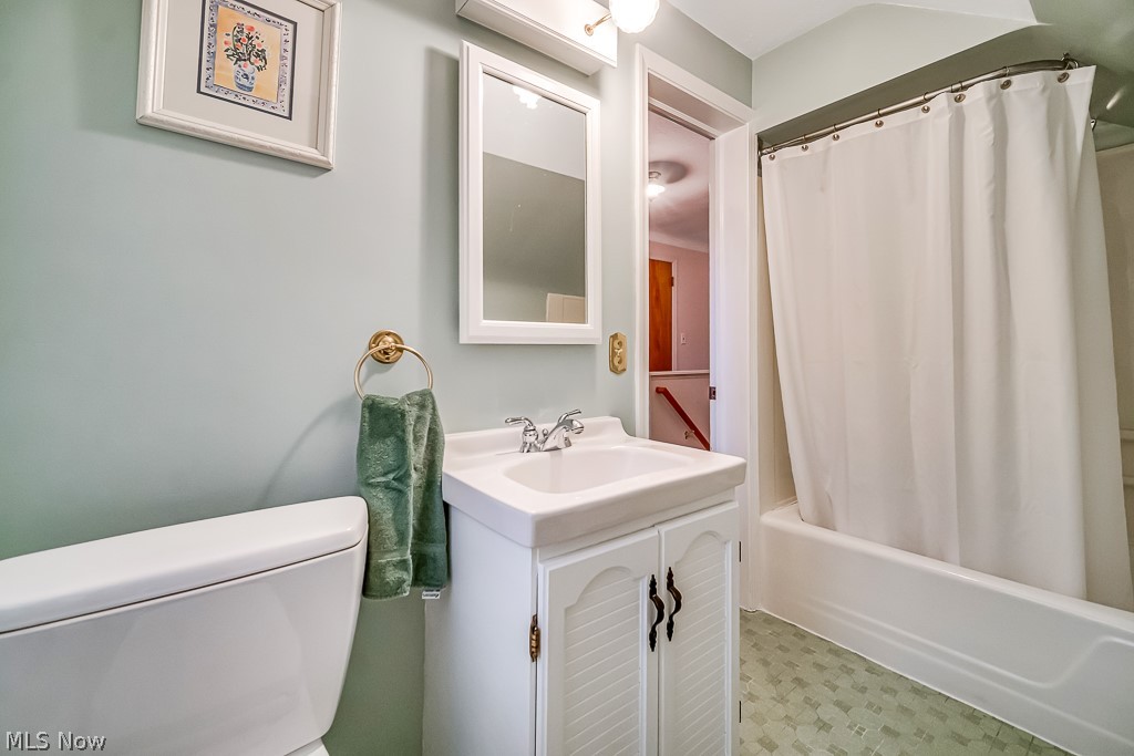 2695 Gibson Drive Rocky River OH 44116