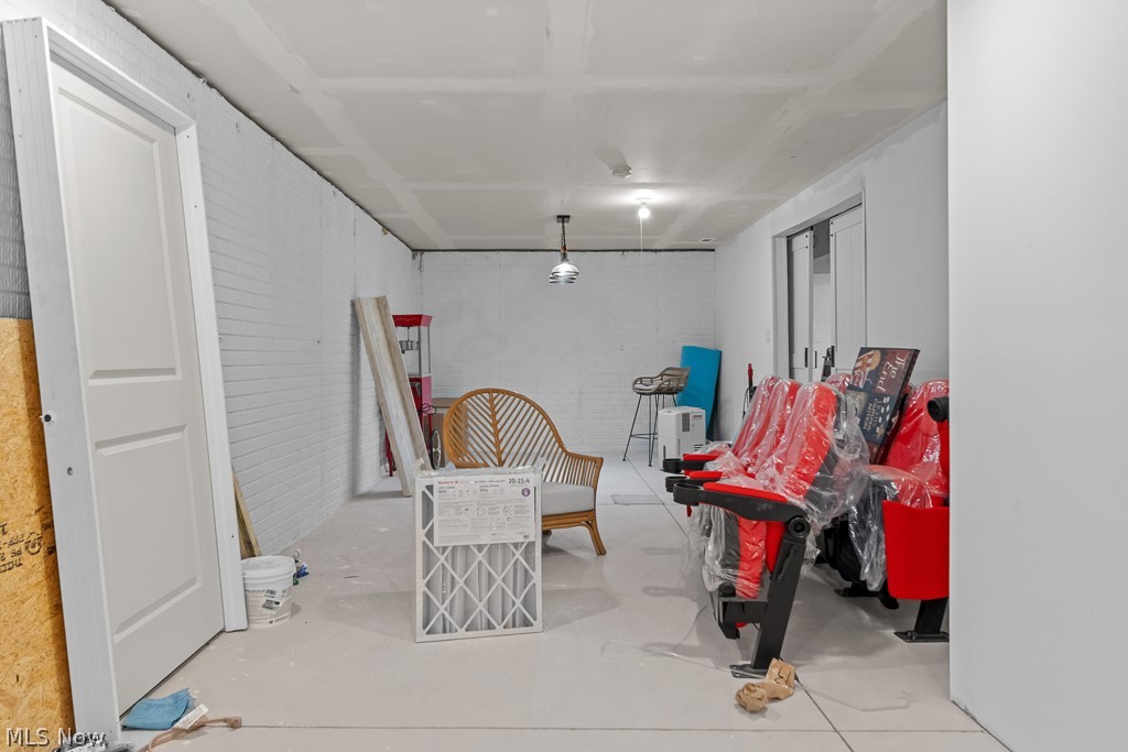 998 Sunrise Way Akron OH 44312