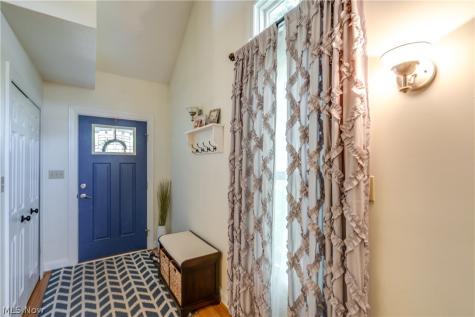 233 S Portage Street Doylestown OH 44230