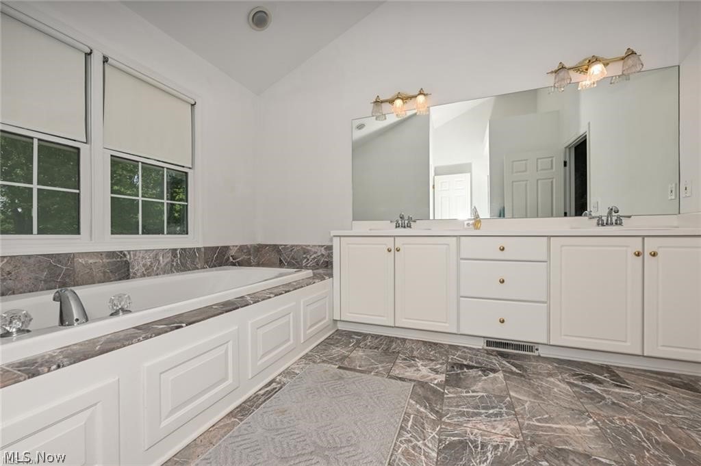 304 Fox Way Chagrin Falls OH 44022
