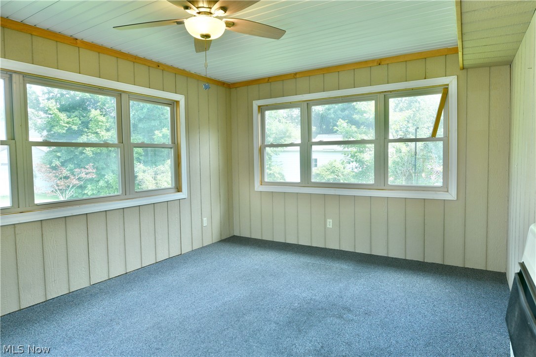 1384 Meadowbrook Avenue SE Warren OH 44484