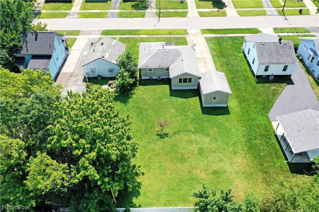 1384 Meadowbrook Avenue SE Warren OH 44484
