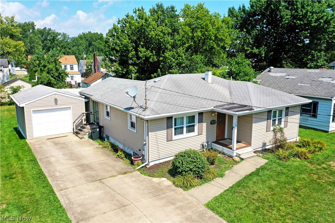 1384 Meadowbrook Avenue SE Warren OH 44484