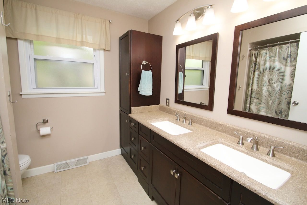 7301 Welland Drive Mentor OH 44060
