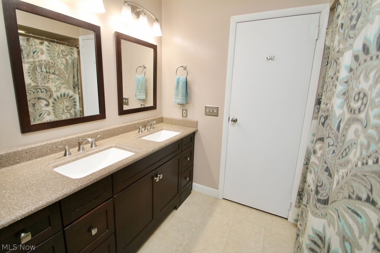7301 Welland Drive Mentor OH 44060
