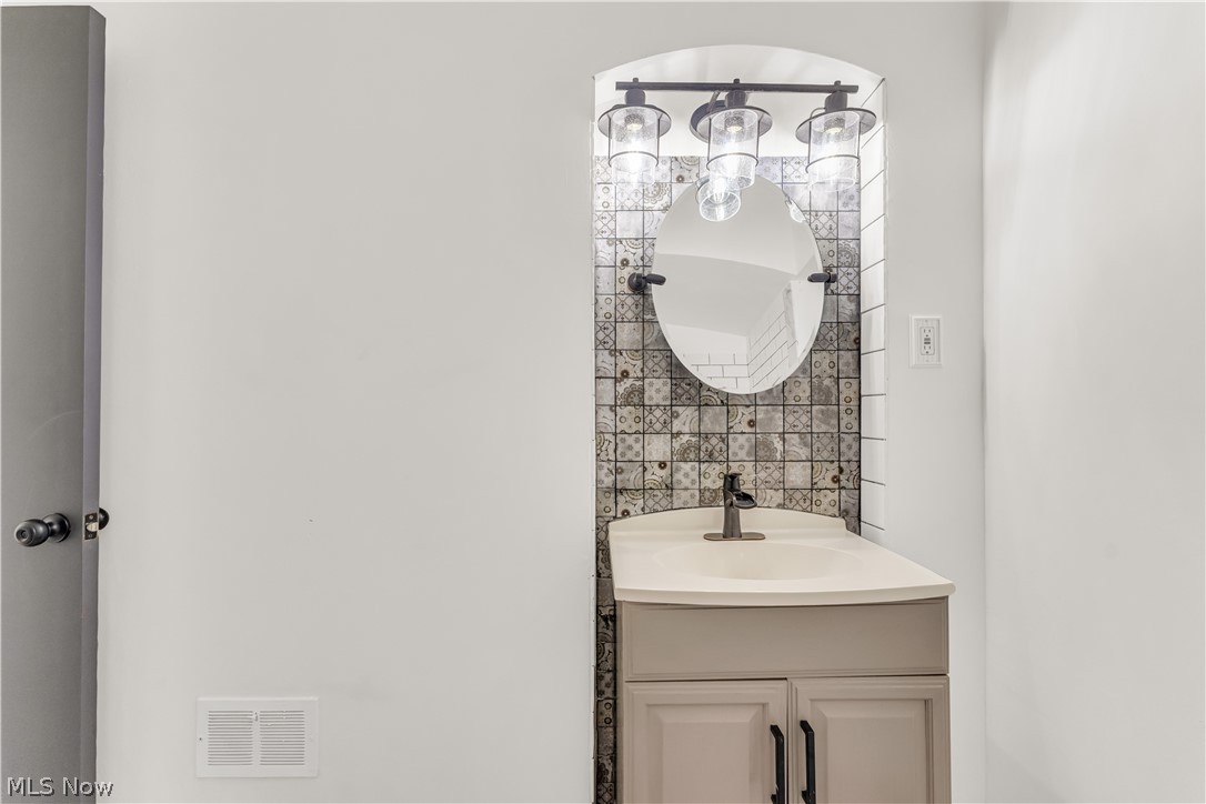 4145 W 140th Street Cleveland OH 44135