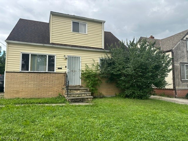 15914 Clearview Avenue Cleveland OH 44128