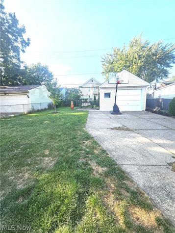 6906 Belmere Drive Parma OH 44129