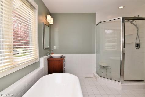 766 Carriage Trail Northfield OH 44067