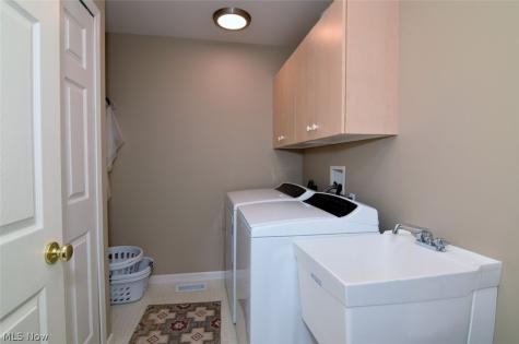 766 Carriage Trail Northfield OH 44067