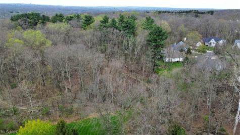 766 Carriage Trail Northfield OH 44067