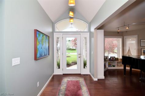 766 Carriage Trail Northfield OH 44067