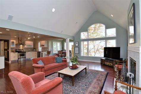 766 Carriage Trail Northfield OH 44067