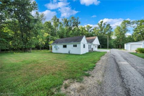 7655 Walnut Drive Chippewa Lake OH 44215