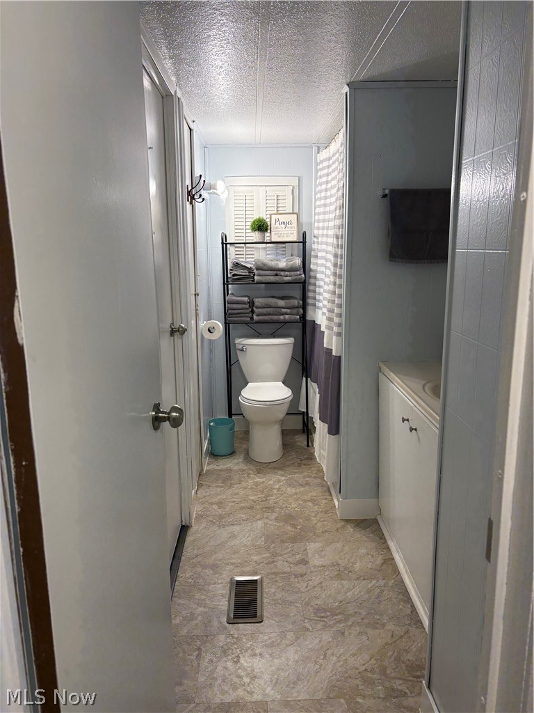 2276 Lodge Road SW Sherrodsville OH 44675