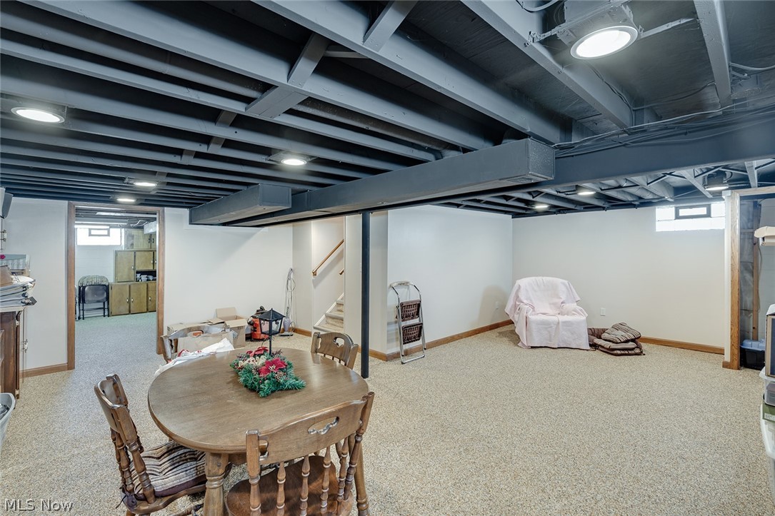 751 Dresden Drive Hubbard OH 44425
