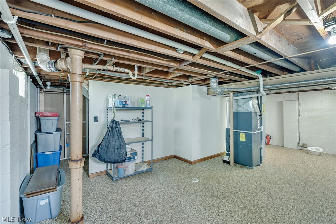 751 Dresden Drive Hubbard OH 44425