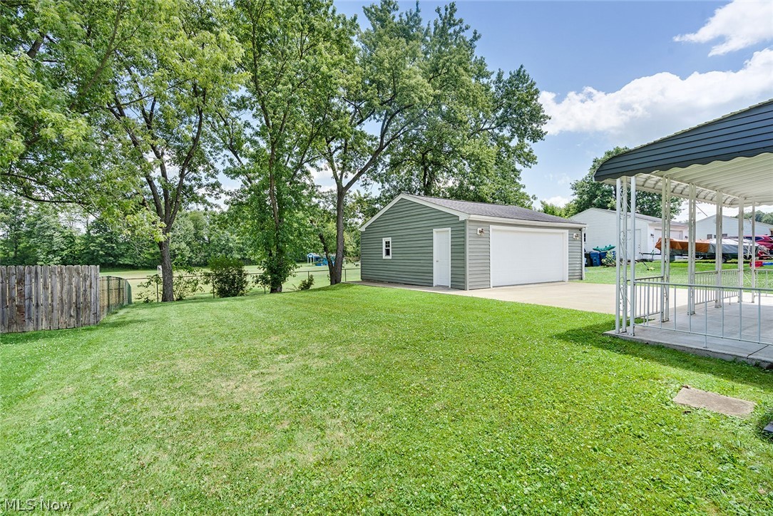 751 Dresden Drive Hubbard OH 44425