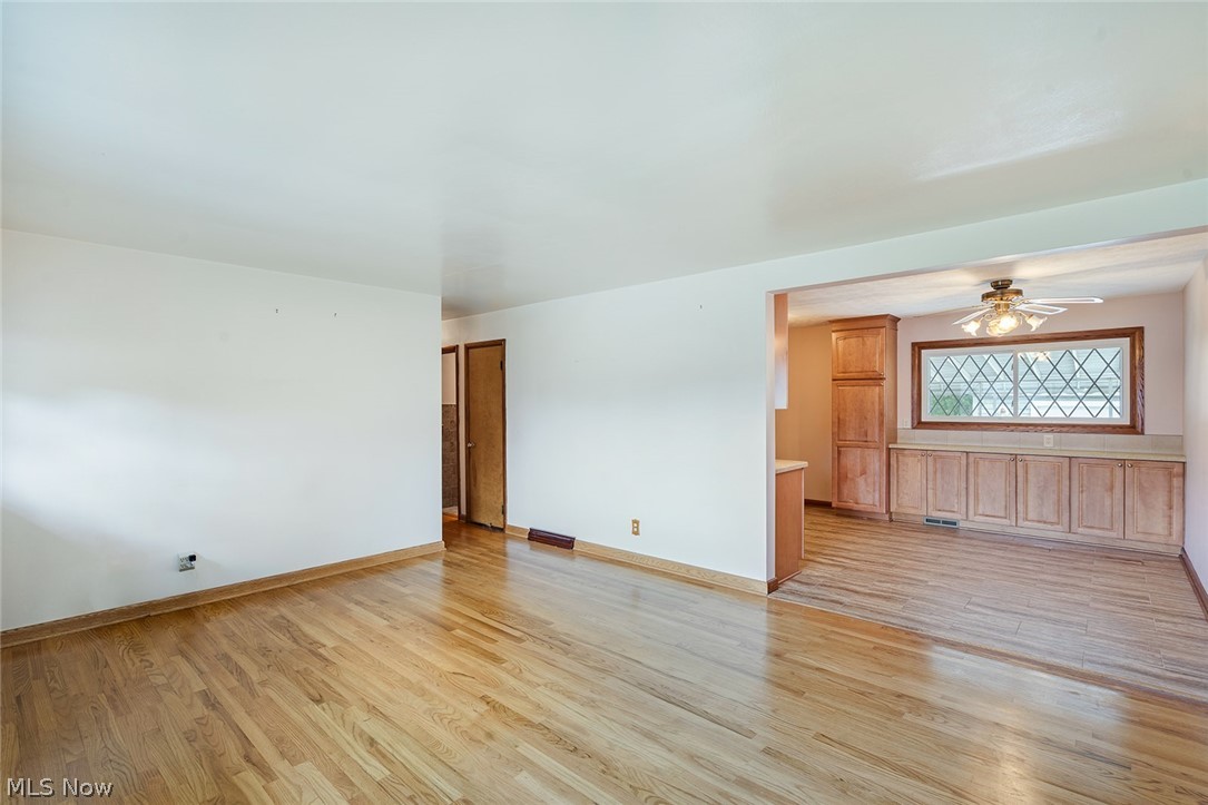 751 Dresden Drive Hubbard OH 44425
