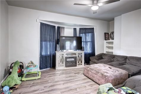 672 E 109th Street Cleveland OH 44108