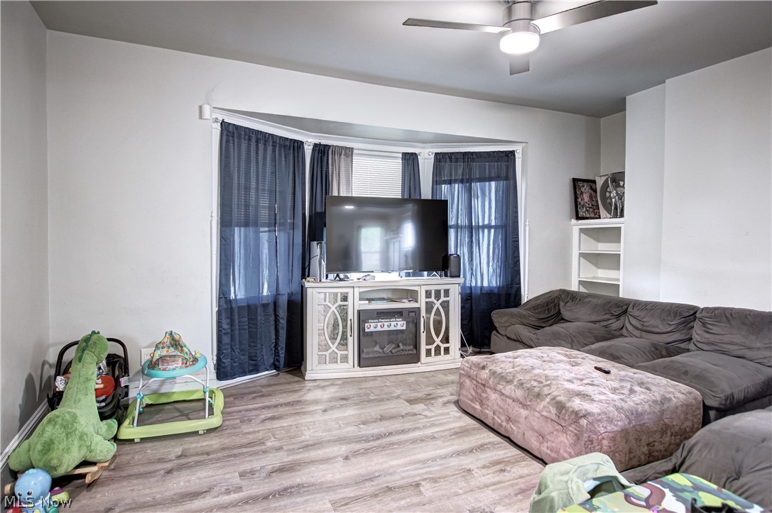 672 E 109th Street Cleveland OH 44108