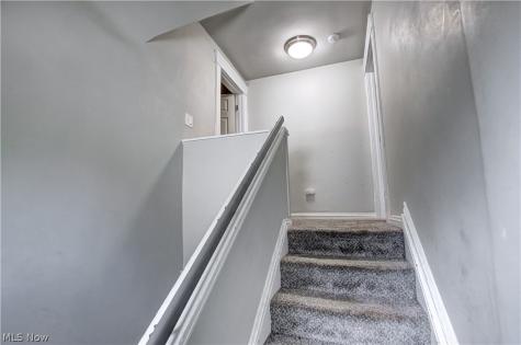 672 E 109th Street Cleveland OH 44108