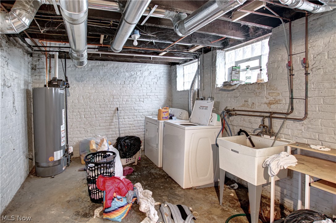 672 E 109th Street Cleveland OH 44108