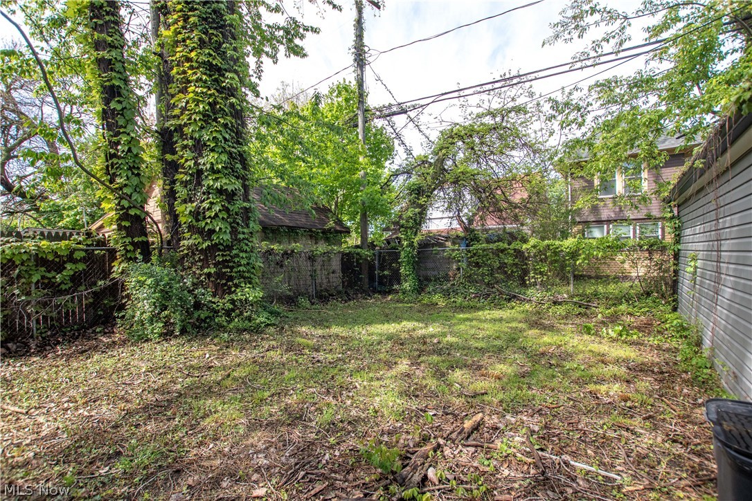 672 E 109th Street Cleveland OH 44108
