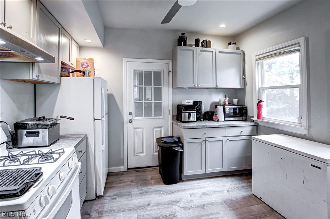 672 E 109th Street Cleveland OH 44108