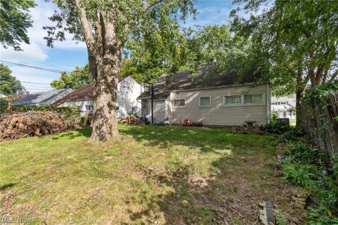 2610 Owaisa Road Cuyahoga Falls OH 44221