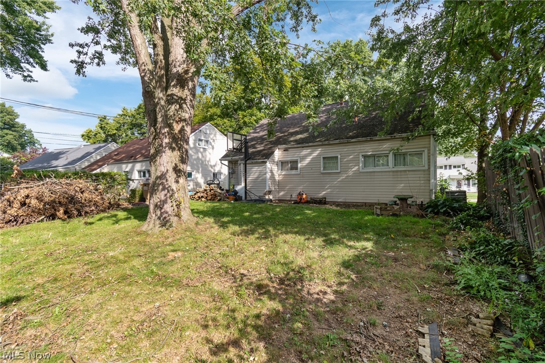 2610 Owaisa Road Cuyahoga Falls OH 44221