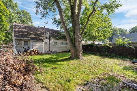 2610 Owaisa Road Cuyahoga Falls OH 44221
