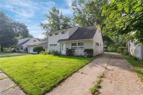 2610 Owaisa Road Cuyahoga Falls OH 44221