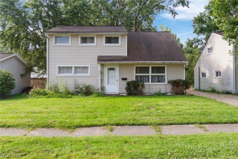 2610 Owaisa Road Cuyahoga Falls OH 44221