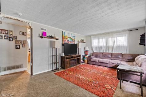 2610 Owaisa Road Cuyahoga Falls OH 44221