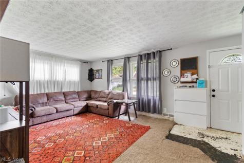 2610 Owaisa Road Cuyahoga Falls OH 44221