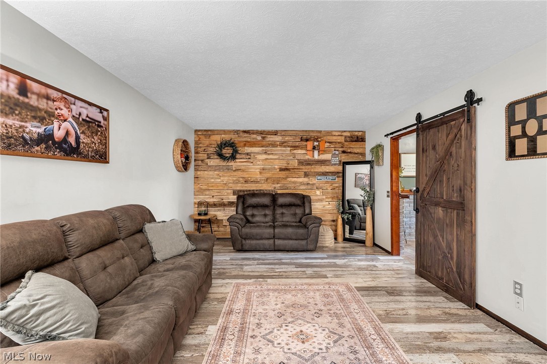 8148 Avalon Road NW Malvern OH 44644