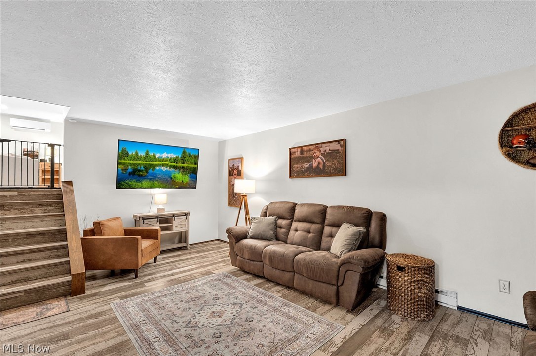 8148 Avalon Road NW Malvern OH 44644