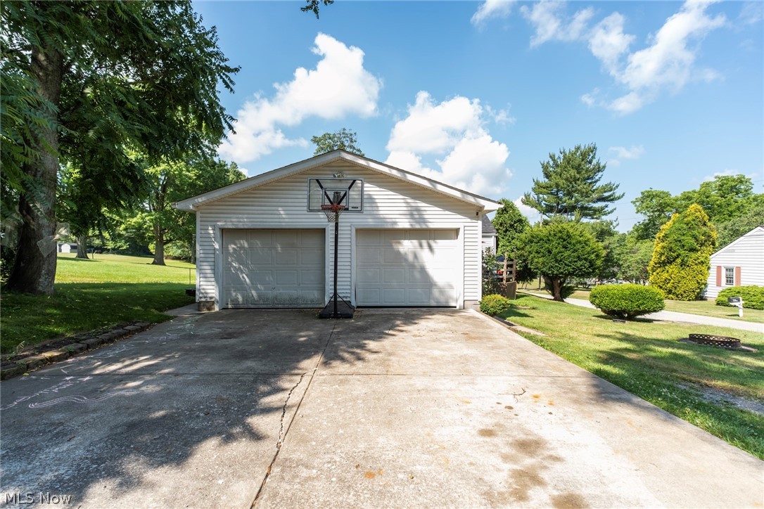 1055 Ohltown Road Youngstown OH 44515