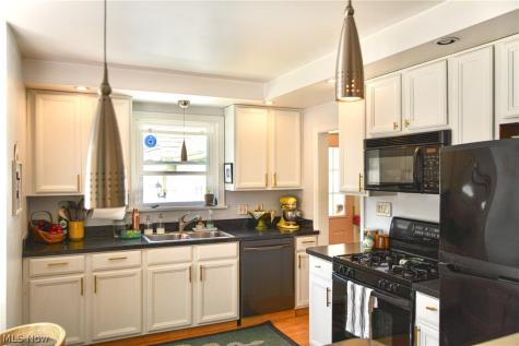 434 Glen Park Drive Bay Village OH 44140