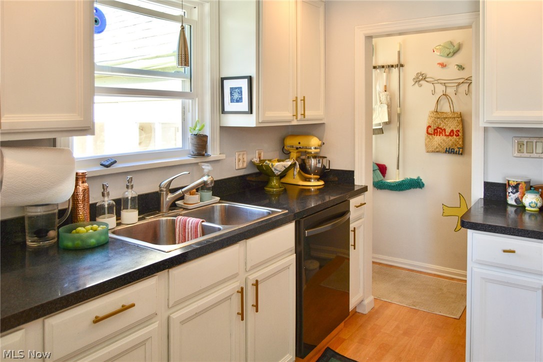 434 Glen Park Drive Bay Village OH 44140