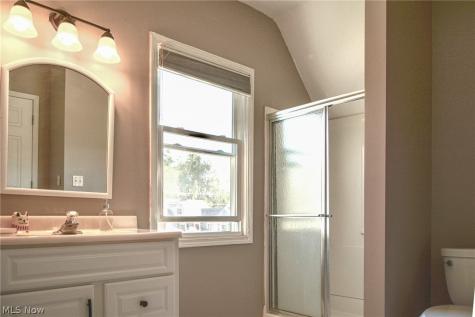 434 Glen Park Drive Bay Village OH 44140