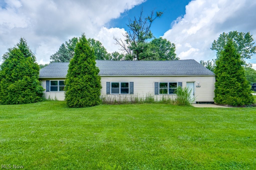 1989 E Turkeyfoot Lake Road Akron OH 44312