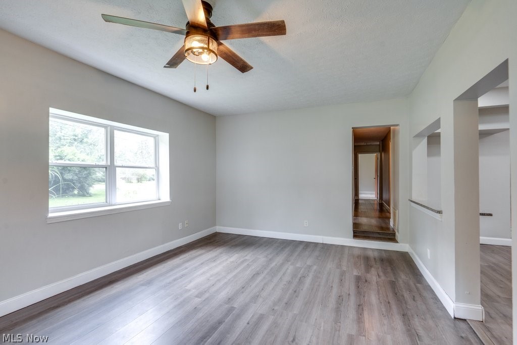 1989 E Turkeyfoot Lake Road Akron OH 44312