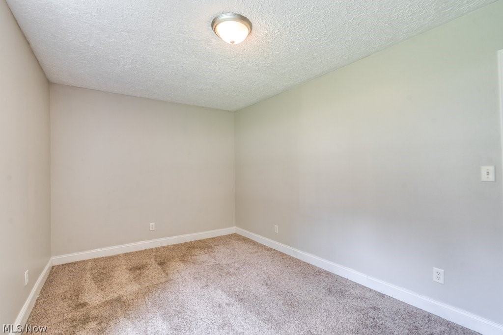1989 E Turkeyfoot Lake Road Akron OH 44312