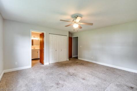 1989 E Turkeyfoot Lake Road Akron OH 44312