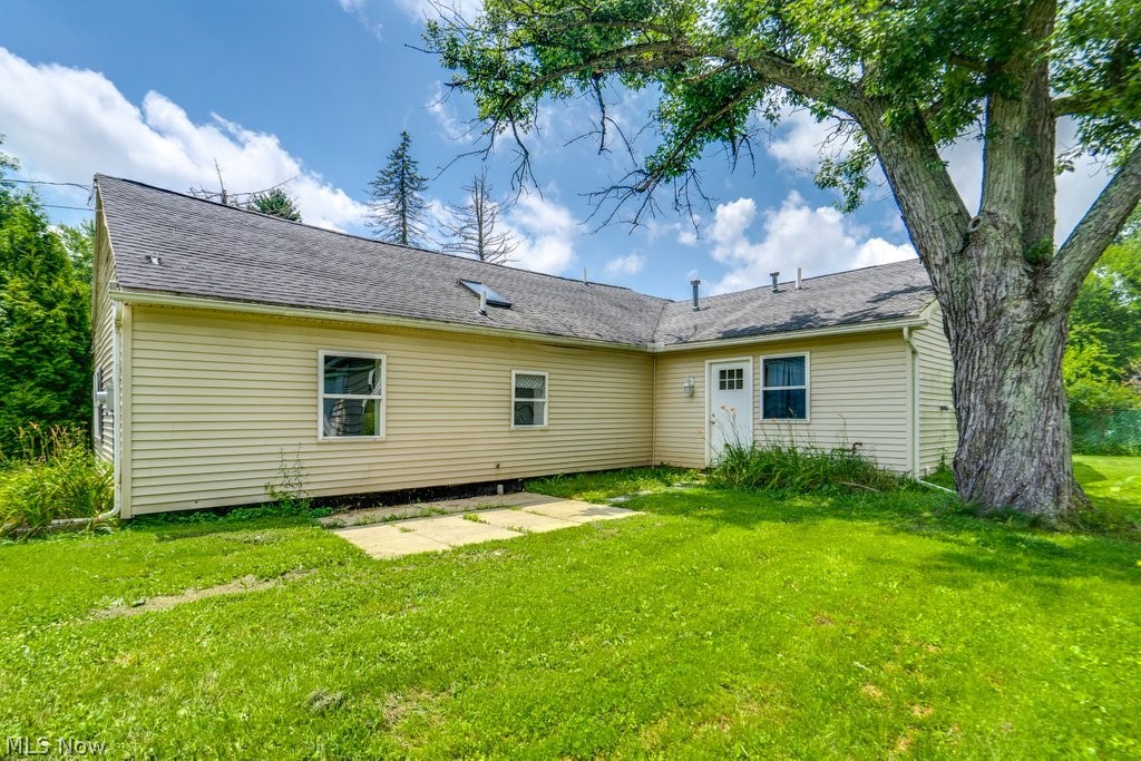 1989 E Turkeyfoot Lake Road Akron OH 44312