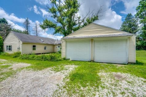 1989 E Turkeyfoot Lake Road Akron OH 44312